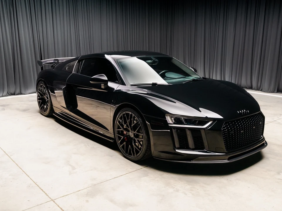 2017 Audi 4S R8 - Image 2 of 12