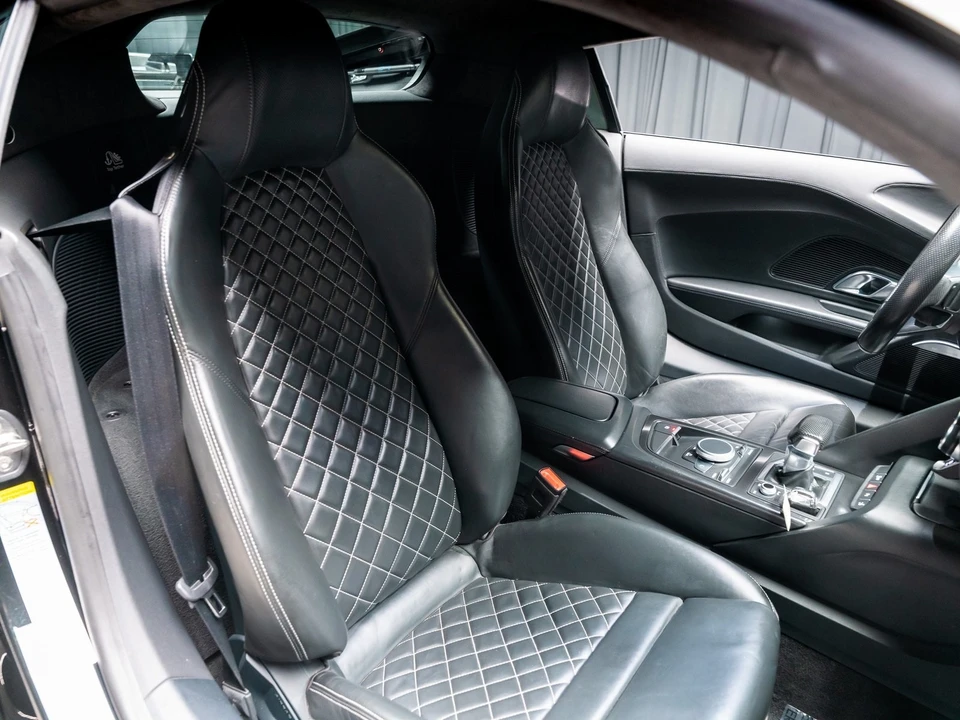 2017 Audi 4S R8 - Image 7 of 12