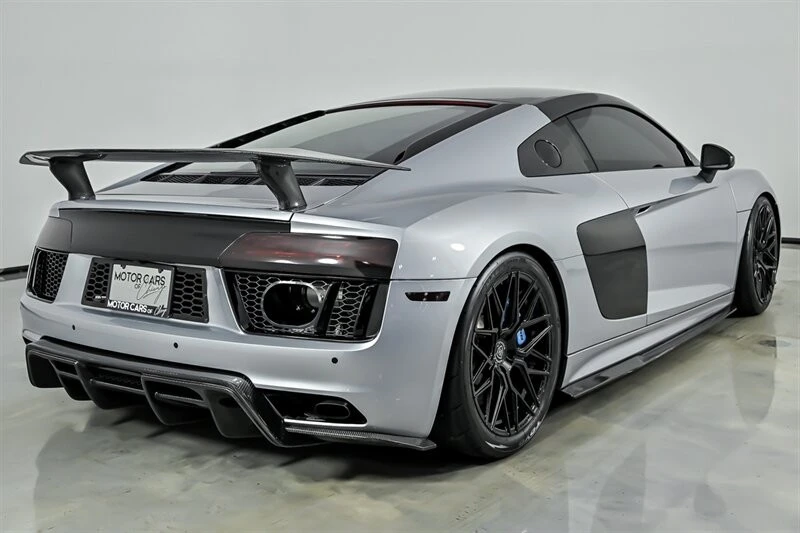 2017 Audi 4S R8 - Image 10 of 31