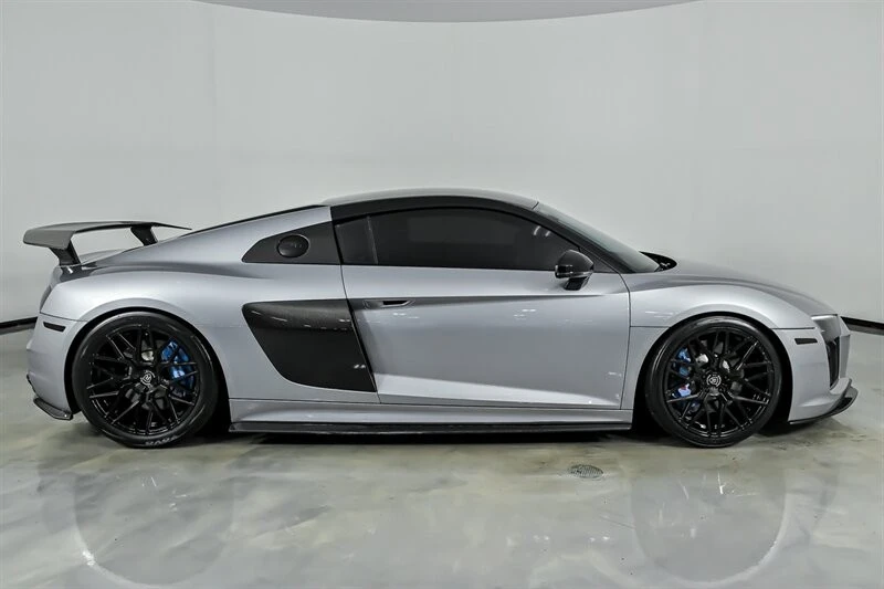 2017 Audi 4S R8 - Image 11 of 31