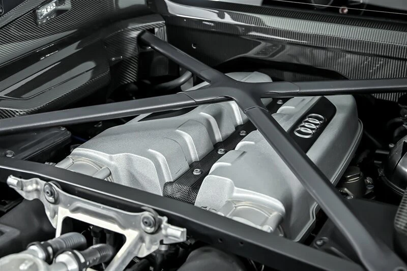 2017 Audi 4S R8 - Image 17 of 31