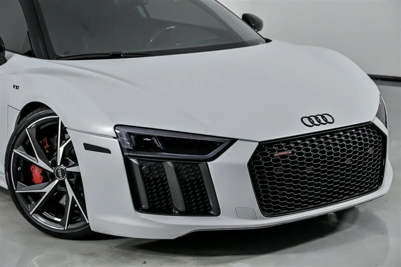 2017 Audi 4S R8 - Image 3 of 12