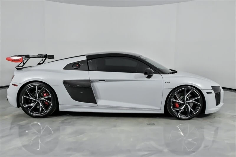 2017 Audi 4S R8 - Image 14 of 21