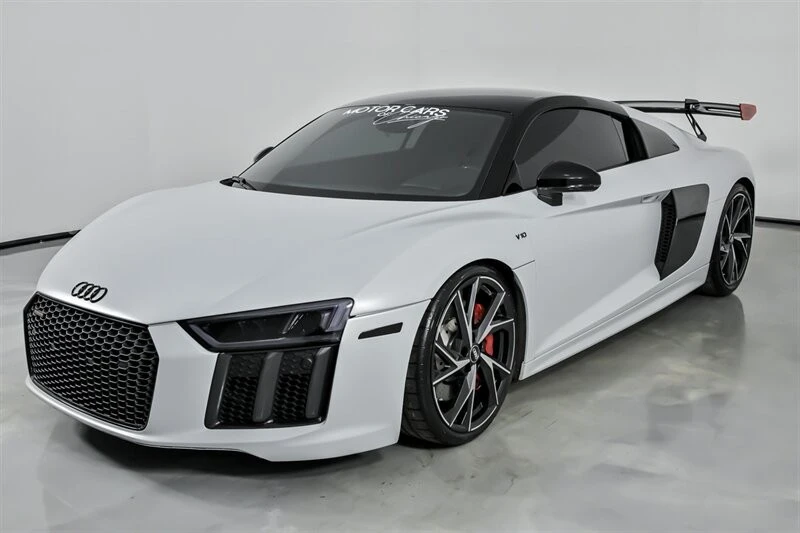 2017 Audi 4S R8 - Image 6 of 12