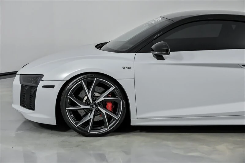 2017 Audi 4S R8 - Image 7 of 12