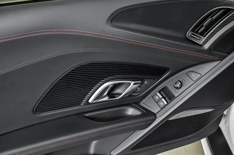 2017 Audi 4S R8 - Image 16 of 31