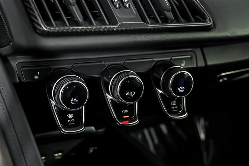 2017 Audi 4S R8 - Image 30 of 31