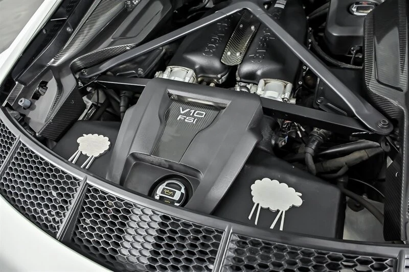 2017 Audi 4S R8 - Image 14 of 31