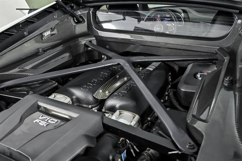 2017 Audi 4S R8 - Image 13 of 31