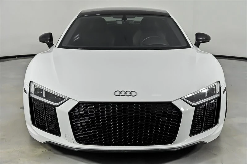 2017 Audi 4S R8 - Image 5 of 31