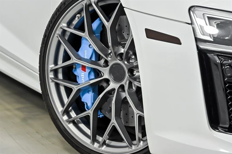 2017 Audi 4S R8 - Image 4 of 31