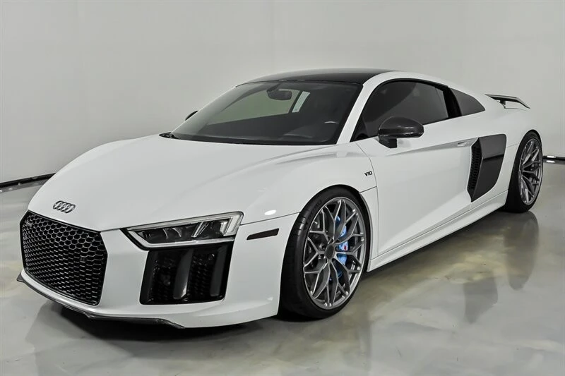 2017 Audi 4S R8 - Image 6 of 31