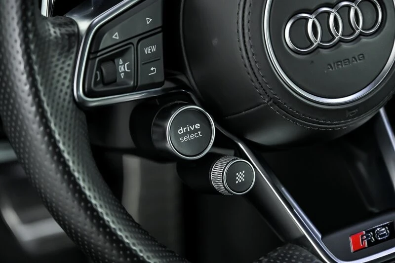 2017 Audi 4S R8 - Image 28 of 31
