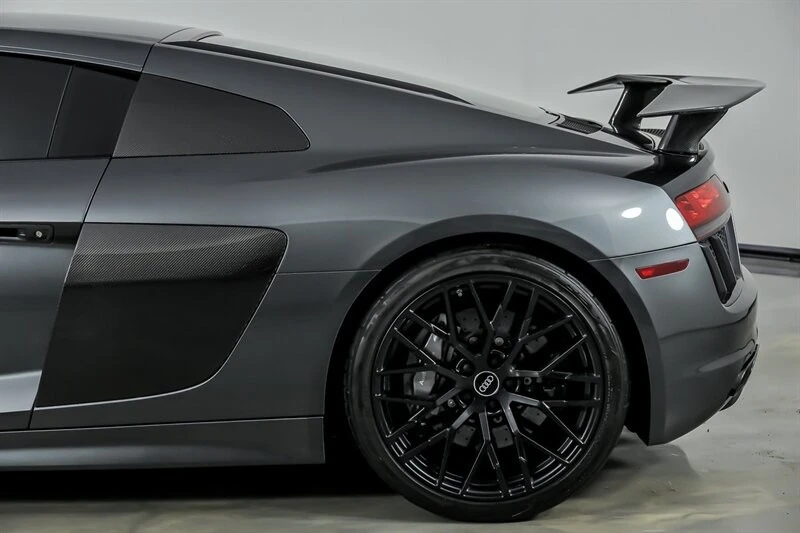 2017 Audi 4S R8 - Image 9 of 31