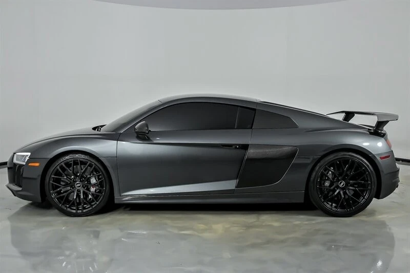 2017 Audi 4S R8 - Image 8 of 31