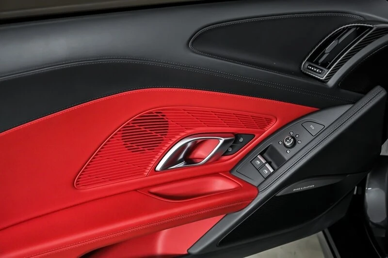 2017 Audi 4S R8 - Image 20 of 31