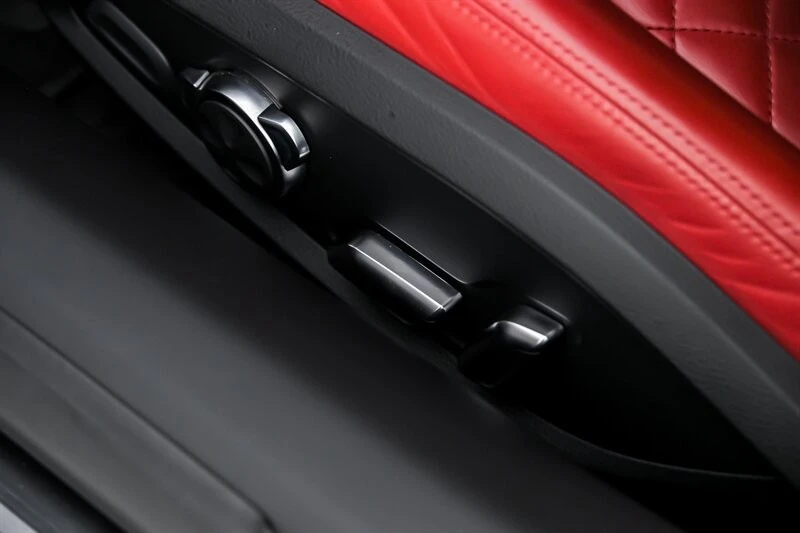 2017 Audi 4S R8 - Image 27 of 31