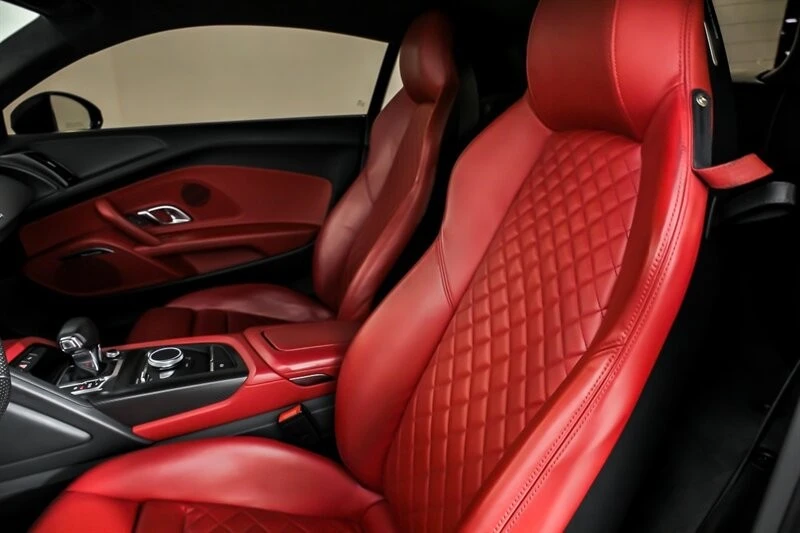 2017 Audi 4S R8 - Image 25 of 31
