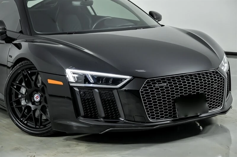 2017 Audi 4S R8 - Image 3 of 31