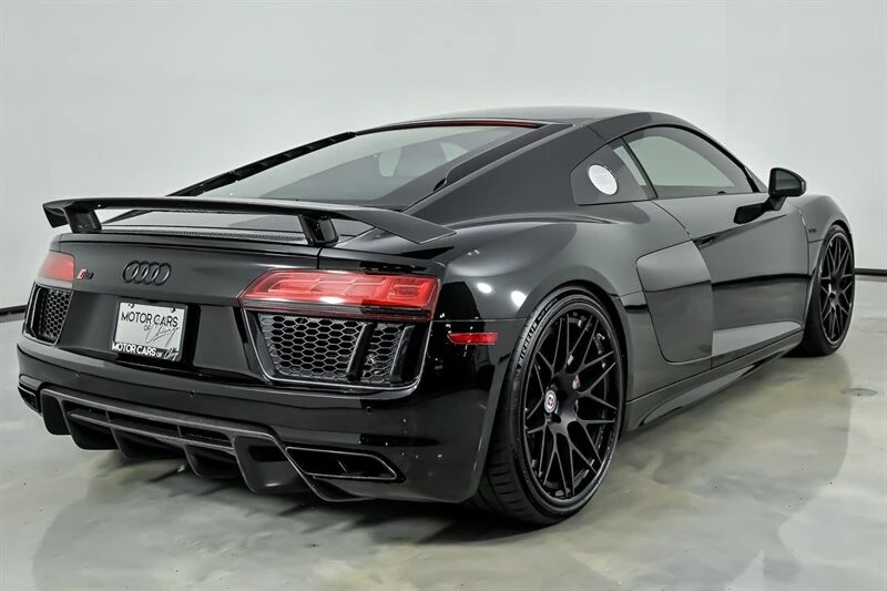 2017 Audi 4S R8 - Image 10 of 31