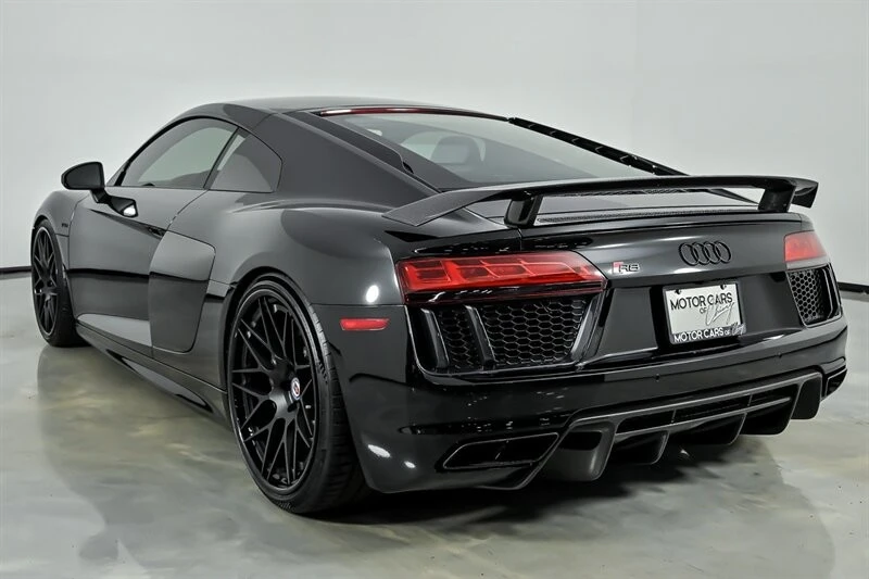 2017 Audi 4S R8 - Image 8 of 31