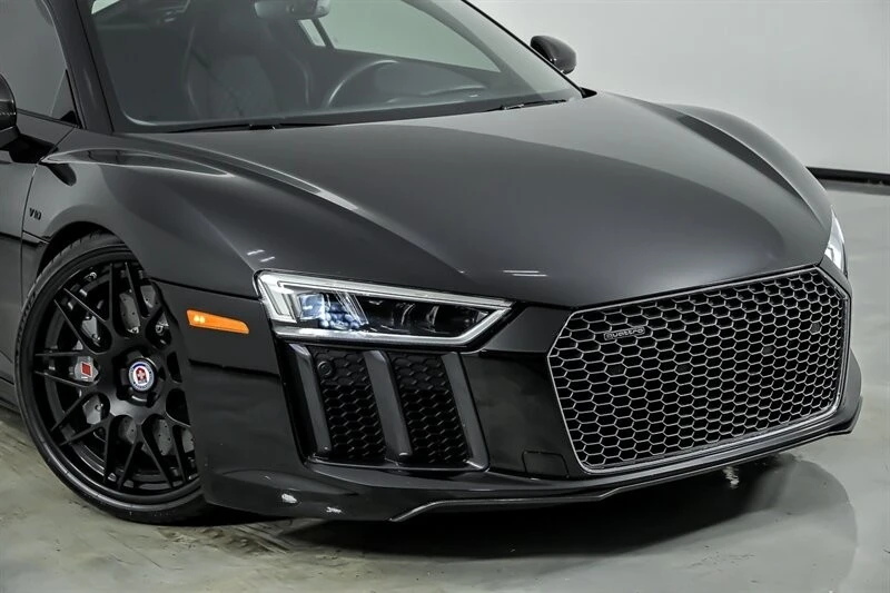 2017 Audi 4S R8 - Image 3 of 31