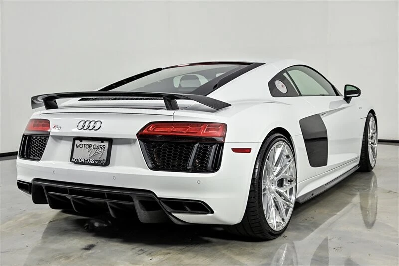 2017 Audi 4S R8 - Image 15 of 31