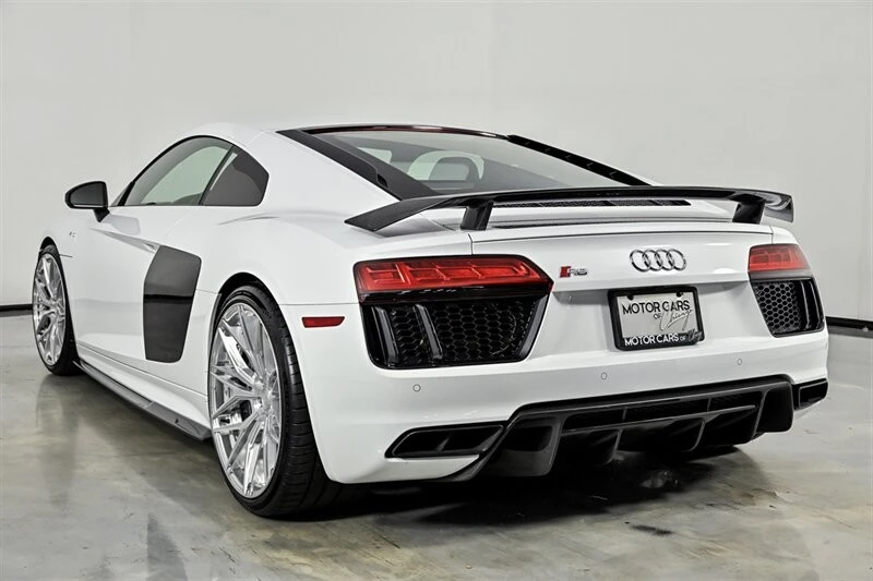 2017 Audi 4S R8 - Image 13 of 31