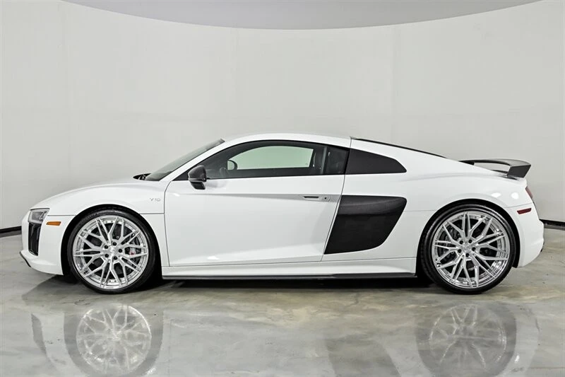 2017 Audi 4S R8 - Image 11 of 31