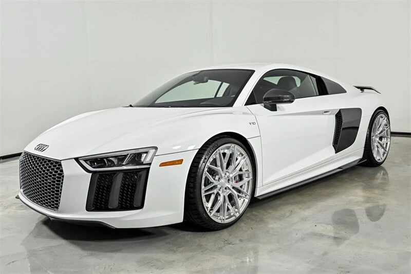 2017 Audi 4S R8 - Image 9 of 31