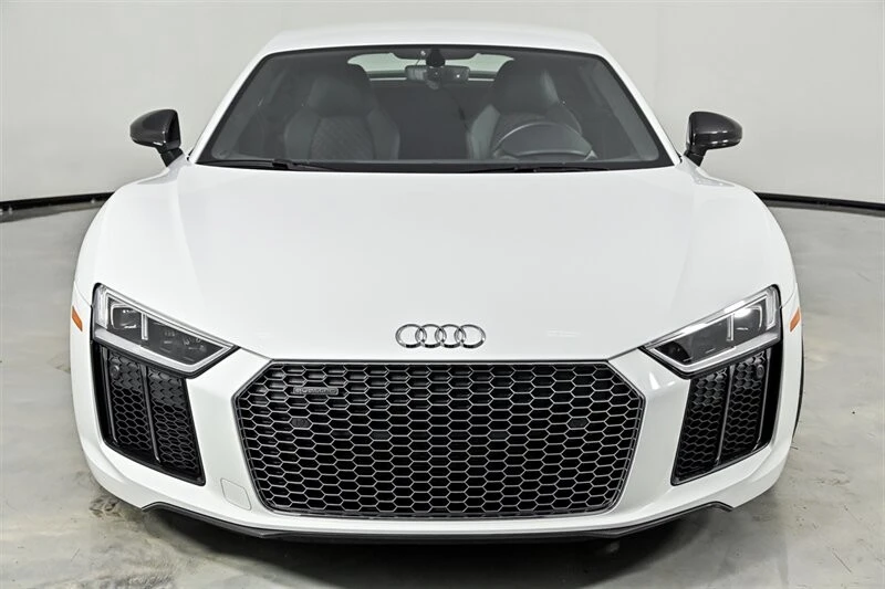 2017 Audi 4S R8 - Image 8 of 31