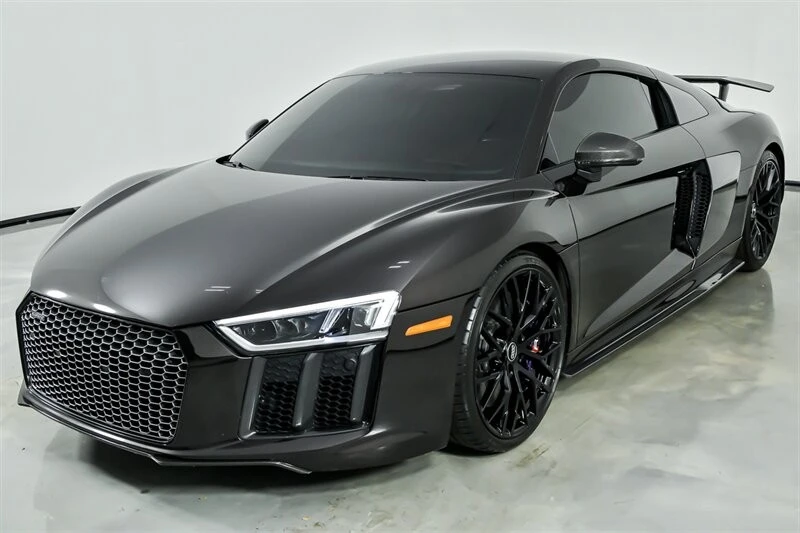 2017 Audi 4S R8 - Image 6 of 12