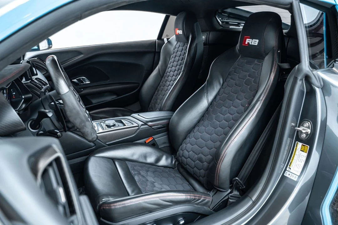 2017 Audi 4S R8 - Image 27 of 31