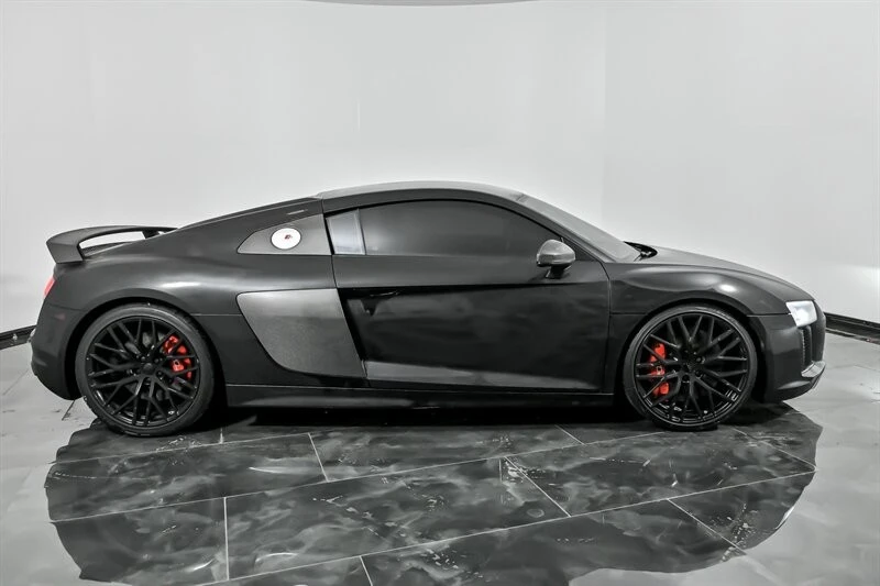 2017 Audi 4S R8 - Image 13 of 21
