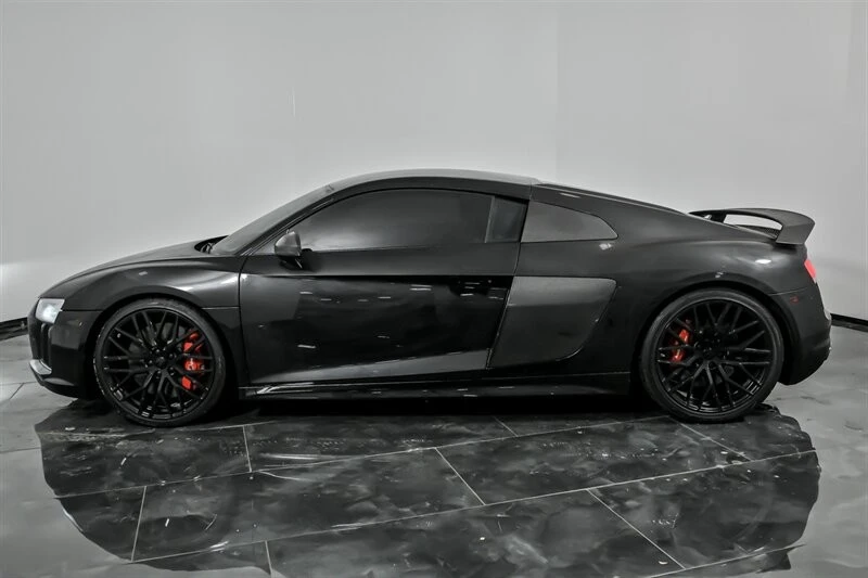 2017 Audi 4S R8 - Image 8 of 12
