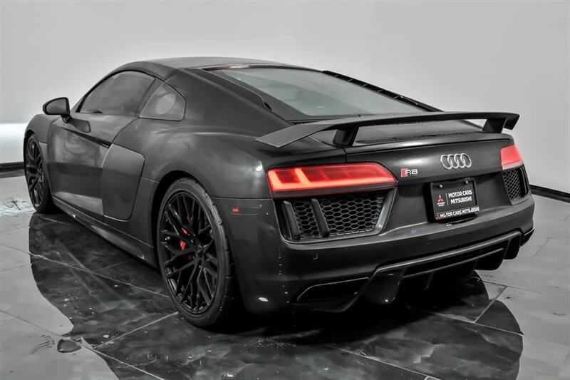 2017 Audi 4S R8 - Image 10 of 12