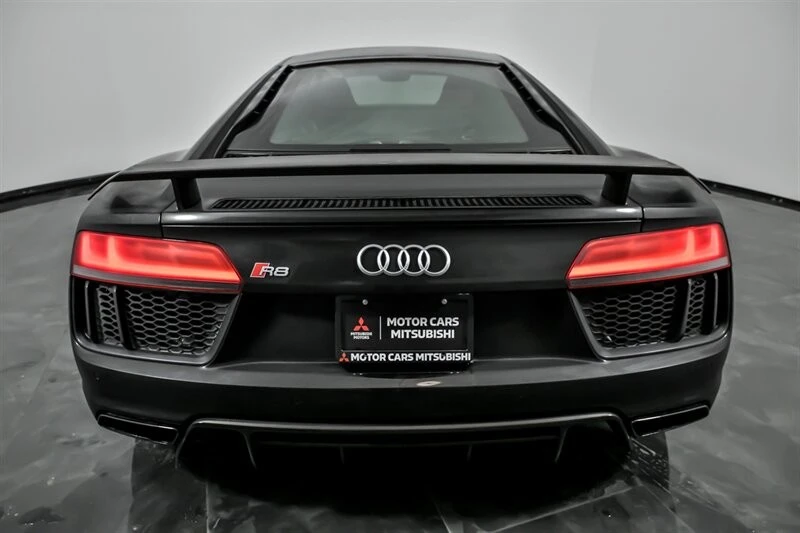 2017 Audi 4S R8 - Image 11 of 12