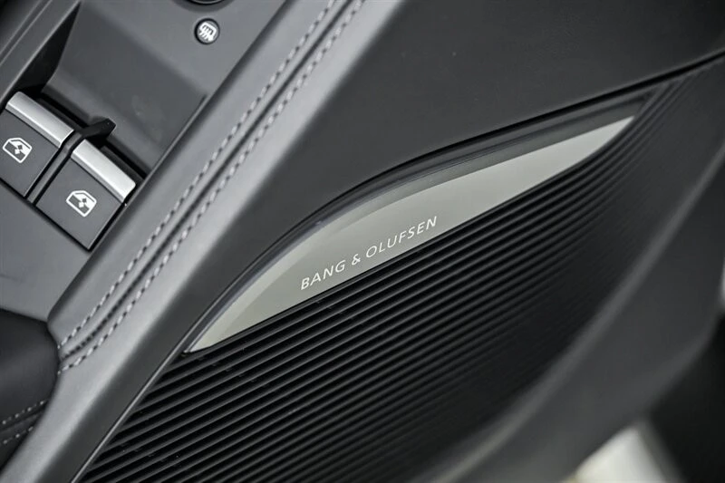 2017 Audi 4S R8 - Image 14 of 31