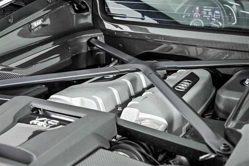 2017 Audi 4S R8 - Image 17 of 31