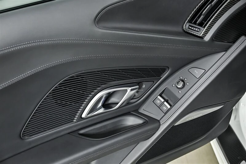 2017 Audi 4S R8 - Image 12 of 31