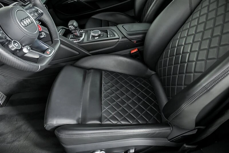 2017 Audi 4S R8 - Image 20 of 31