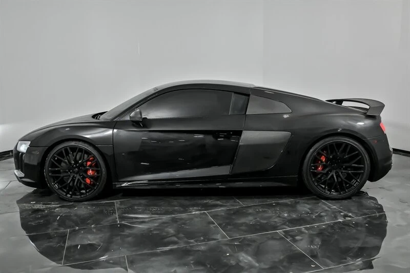 2017 Audi 4S R8 - Image 7 of 12