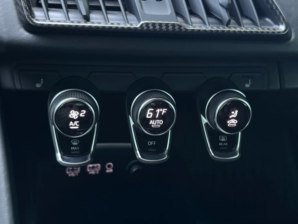 2017 Audi 4S R8 - Image 24 of 31