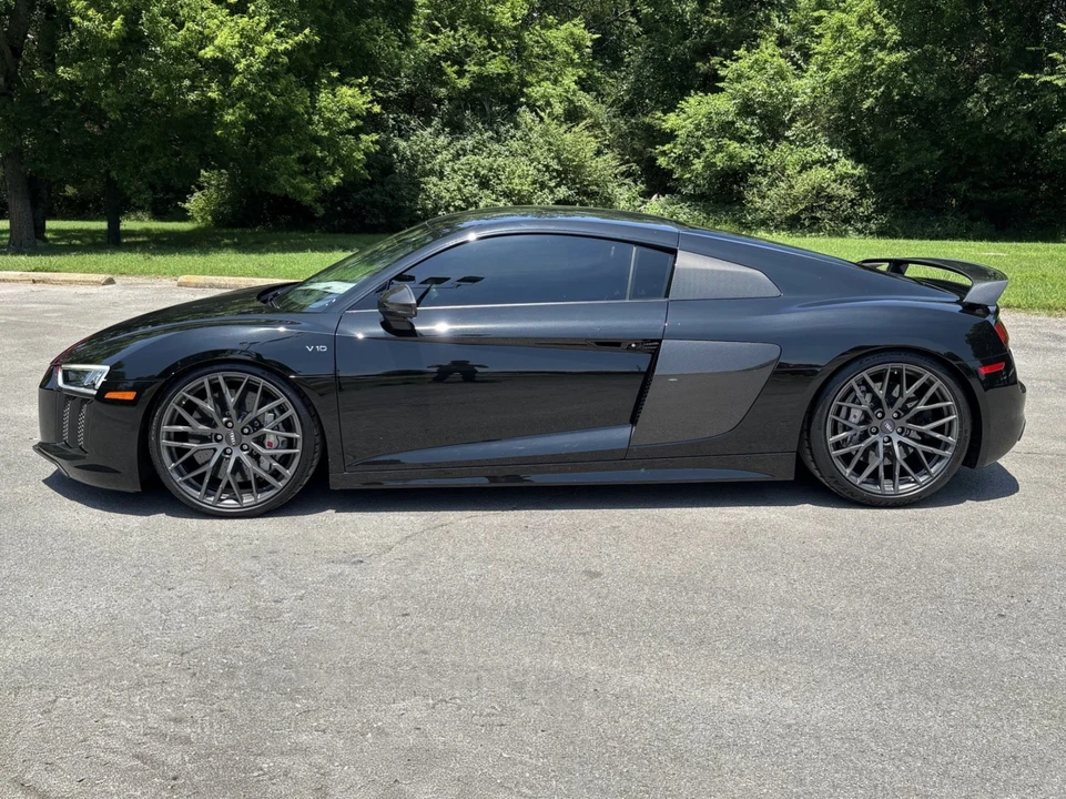 2017 Audi 4S R8 - Image 7 of 31