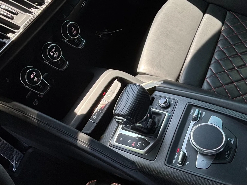 2017 Audi 4S R8 - Image 15 of 31