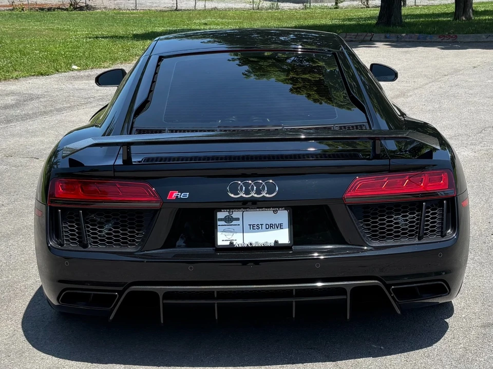2017 Audi 4S R8 - Image 5 of 31