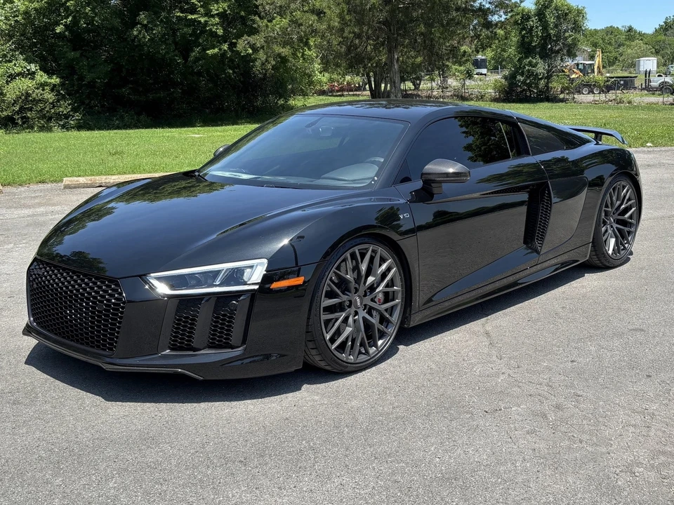 2017 Audi 4S R8 - Image 2 of 31