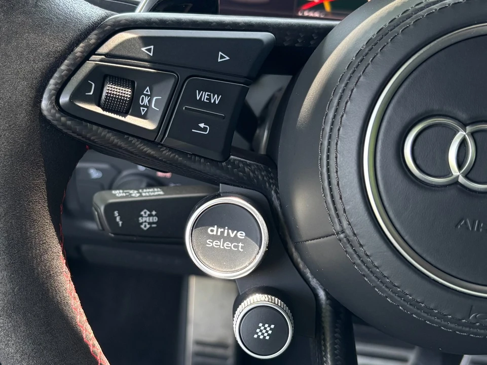2017 Audi 4S R8 - Image 17 of 31