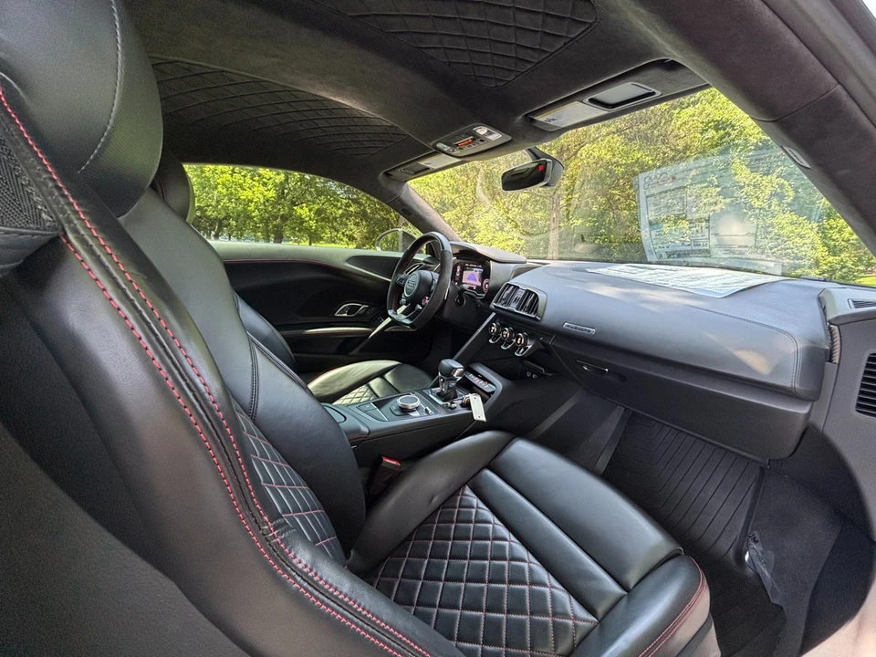 2017 Audi 4S R8 - Image 26 of 31