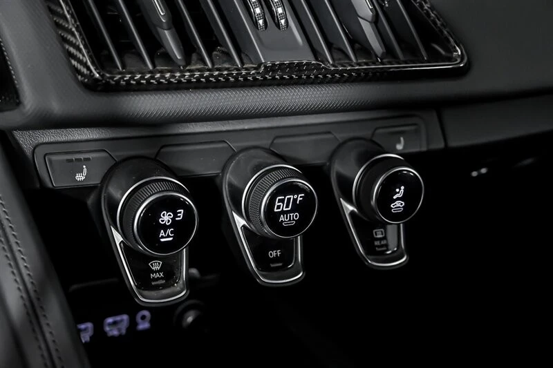 2017 Audi 4S R8 - Image 31 of 31